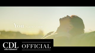 Kadr z teledysku You (Prod. SUGA of BTS) tekst piosenki Hiroomi Tosaka (ØMI)