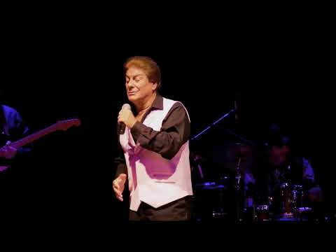 Johnny T & Groovin Band Tribute to the 60's & 70's