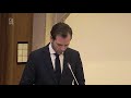 Loco-burgemeester en wethouder Bart Bikkers (VVD) gaf maandag 6 januari tekst en uitleg aan de raad