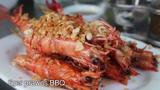 Rakhine SEAFOOD Feast in Yangon, Myanmar - Tiger Prawns BBQ and Delicious Crab! - YouTube