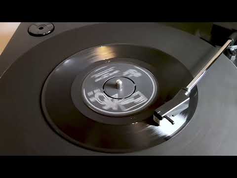 The Temptations - Law of The Land (1973 7" Single)