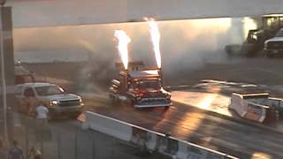 preview picture of video 'Les Shockleys Super Shockwave '57 Chevy Jet Truck'