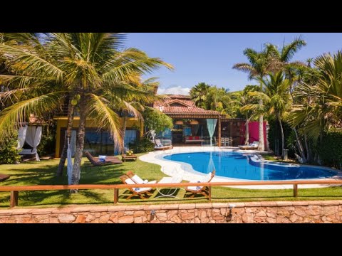 W04.296 - Maravilhosa casa em frente à praia da Ferradura