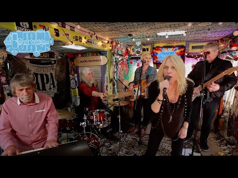 PEGI YOUNG AND THE SURVIVORS - 