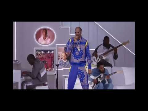 Snoop Dogg Dancing During In Halftime Show | Super Bowl 56