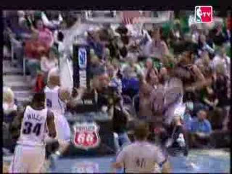 AOTN: Deron William - Carlos Boozer ala Stockton - Malone