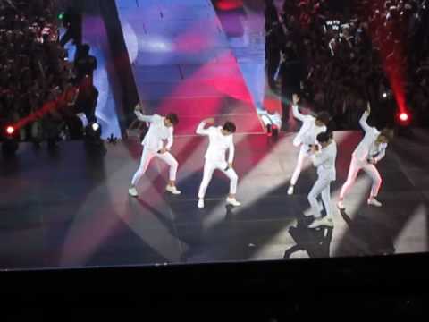 MBC MUSIC SHOW CHAMPION IN MANILA: KNK PERFORMANCE