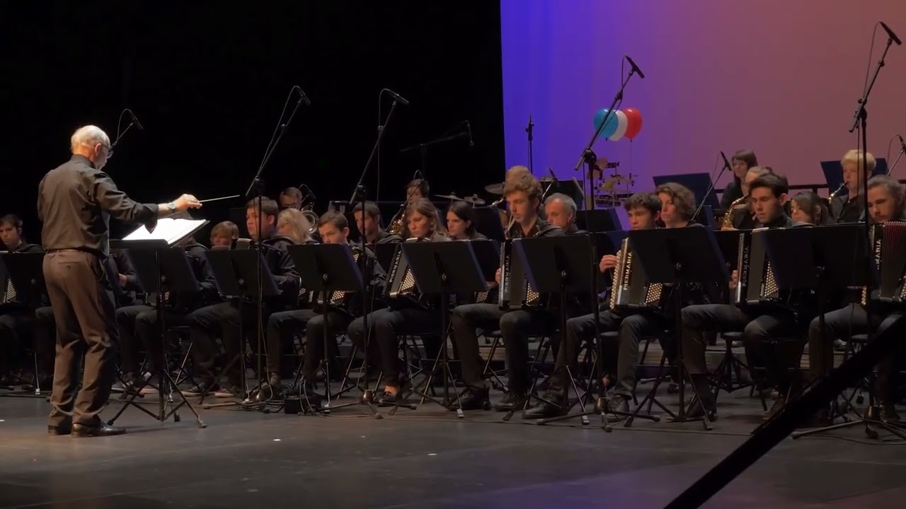 For Elise goes dancing