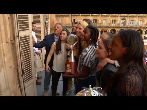 Perfumerías Avenida hace historia