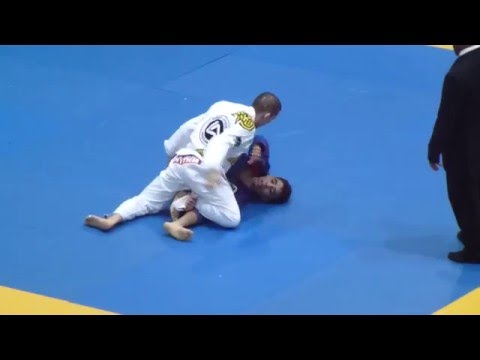 Muujig Altantugs vs Kennedy Maciel - FINAL - IBJJF European Open 2016 - Purple Adult