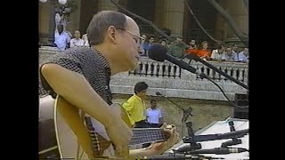 Silvio Rodriguez - El necio (en directo, XIV festival de la juventud, 1997)