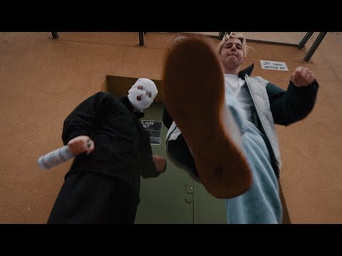 Majki, Caro - Louis But [Official Video]