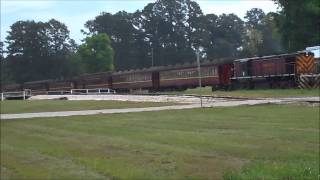 preview picture of video 'Texas State Railroad Train Passing Through Maydelle, Texas'