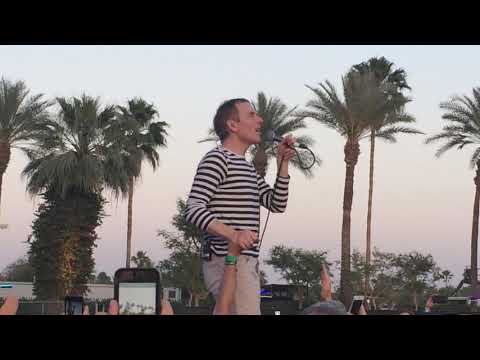 Belle and Sebastian Piazza, New York Catcher Coachella April 11 2015