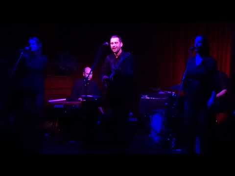 The Golden Glows (live @ café Cabron)