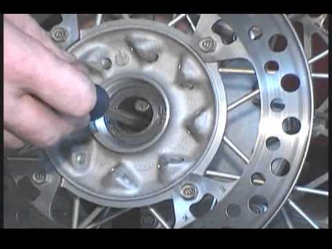 Pivot Works rear wheel bearing installation