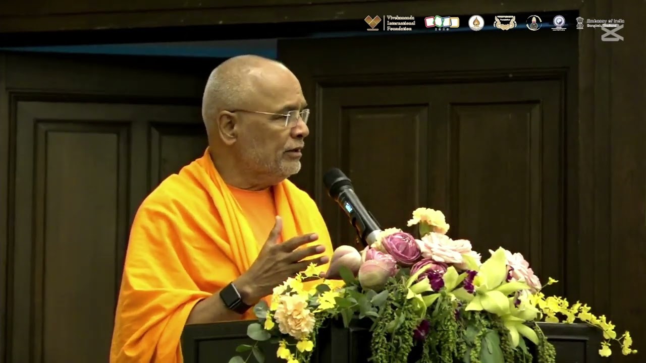 Pujya Swami Paramatmanandaji Saraswati