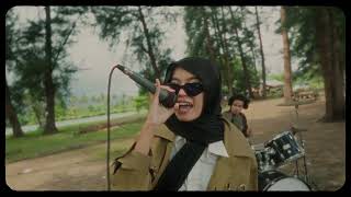 Paramore - Crushcrushcrush cover by The Violet&#39;s