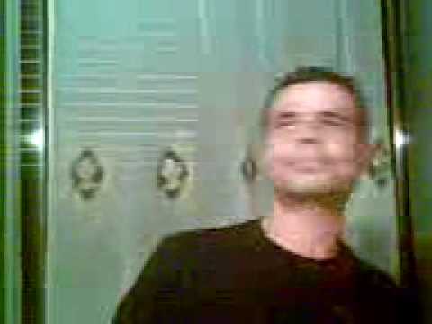 jonny-SENZA GIACCA E CRAVATTA