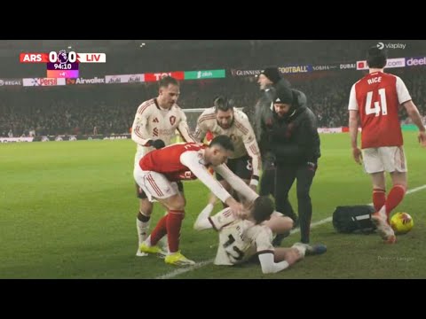 Gabriel Martinelli Pushed Injured Conor Bardley off the Pitch 😳 | Conor Bradley Injury vs Arsenal 