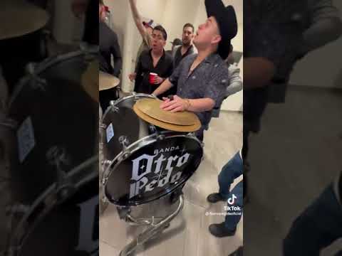 Fuerza regida CH - LA PIZZA puro belicon arremangado al 💯 viejon