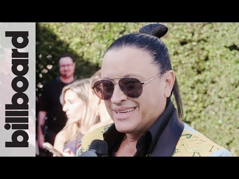 Elvis Crespo Drops Hints of New Dance Tracks | Latin AMAs 2018