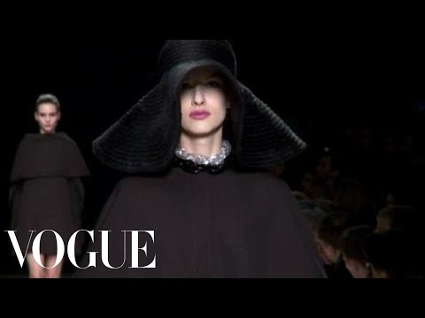 Fashion Show - Yves Saint Laurent: Fall 2010 Ready-to-Wear