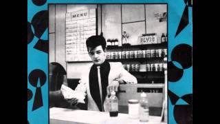 Kirsty MacColl "There's A Guy Works Down The Chip Shop Swears He's Elvis [C/W]"