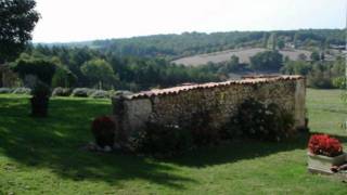 preview picture of video 'Saint-Astier Maison Ferme Terrasse couverte - Dépendances a'