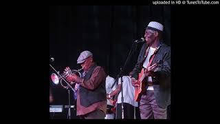 Oliver  Mtukudzi/Hugh Masekela - Kusateerera