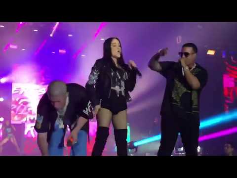 Bad Bunny  - Dura REMIX ft  Daddy Yankee, Natti Natasha Live Puerto Rico Trapkingz Concierto EN VIVO