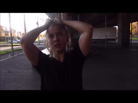 Tag gegen Gewalt an Frauen - Ella Anschein