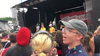 We The Kings - She Takes Me High- Live at Warp Tour 18, Nashville