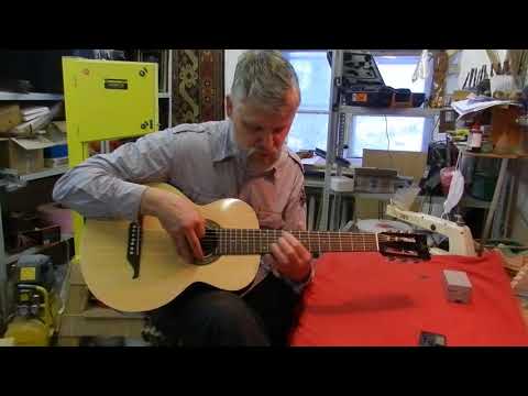 Настройка новой семиструнной гитары в 'ре'.