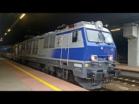 EP09-017 Opocznianka z EIC 8100/1 Chrobry do Warszawy Wschodniej.