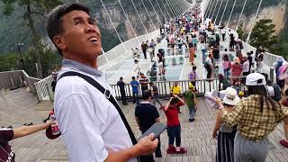 preview picture of video 'Grand Canyon Skywalk The Glass Bridge Zhangjiajie China'