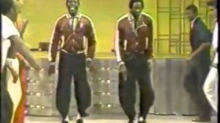 Soul Train Line 82&#39; - Barry White!