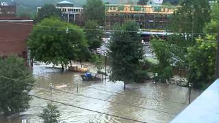 preview picture of video '100_3441.MOV irene flood flat st 2011 aug 28 brattleboro vermont storm'