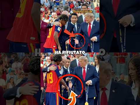 Quando Yamal si è rifiutato di stringere la mano a Trump ma poi si è ricordato di essere negli SU.😰