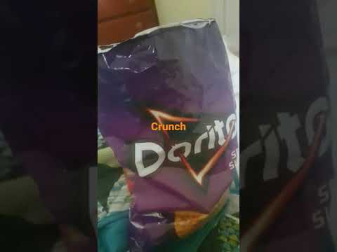 How to eat a Spicy Sweet Chili Dorito #HowTo