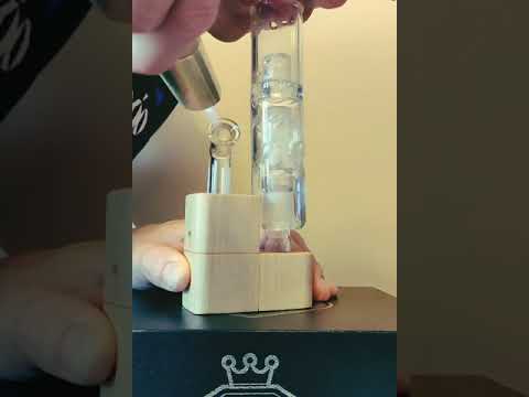 Sticky Brick Flip Brick 2019 with small glass bubbler