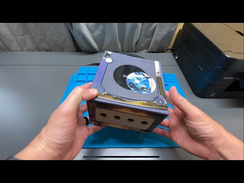 Reviving Retro: Nintendo GameCube Restoration - Console Cleanup & Repair with Commentary