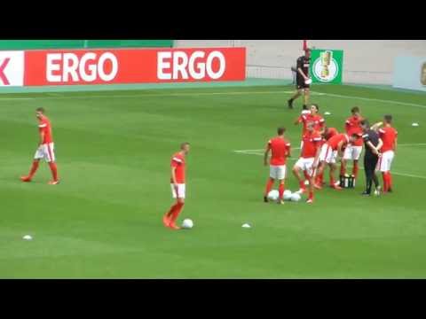 Mannschaften beim Warmspielen 20 8 2016!