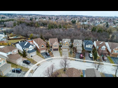 28 Furrows End Brampton