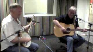 Ian Simpson and John Kane Duelling Banjos