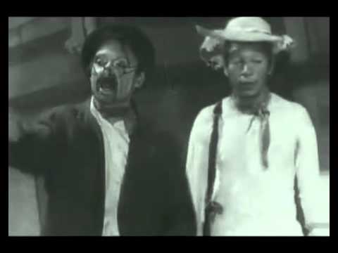 Thumbnail of the video: Cantiflas - Aguila o Sol Pelicula completa