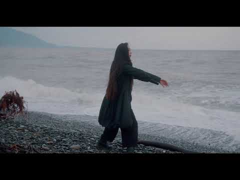 Women Dancing On The Shore In Slow Motion | Dance with Relaxing Music | Dancing On The Shore |