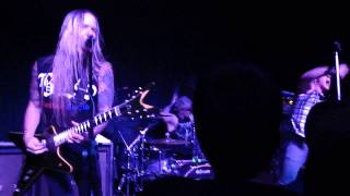 FOZZY - BLOOD HAPPENS