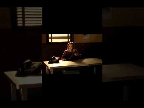 Veronica is Sheriff Lamb's worst nightmare #veronicamars #kristenbell #jasonbourne #memes