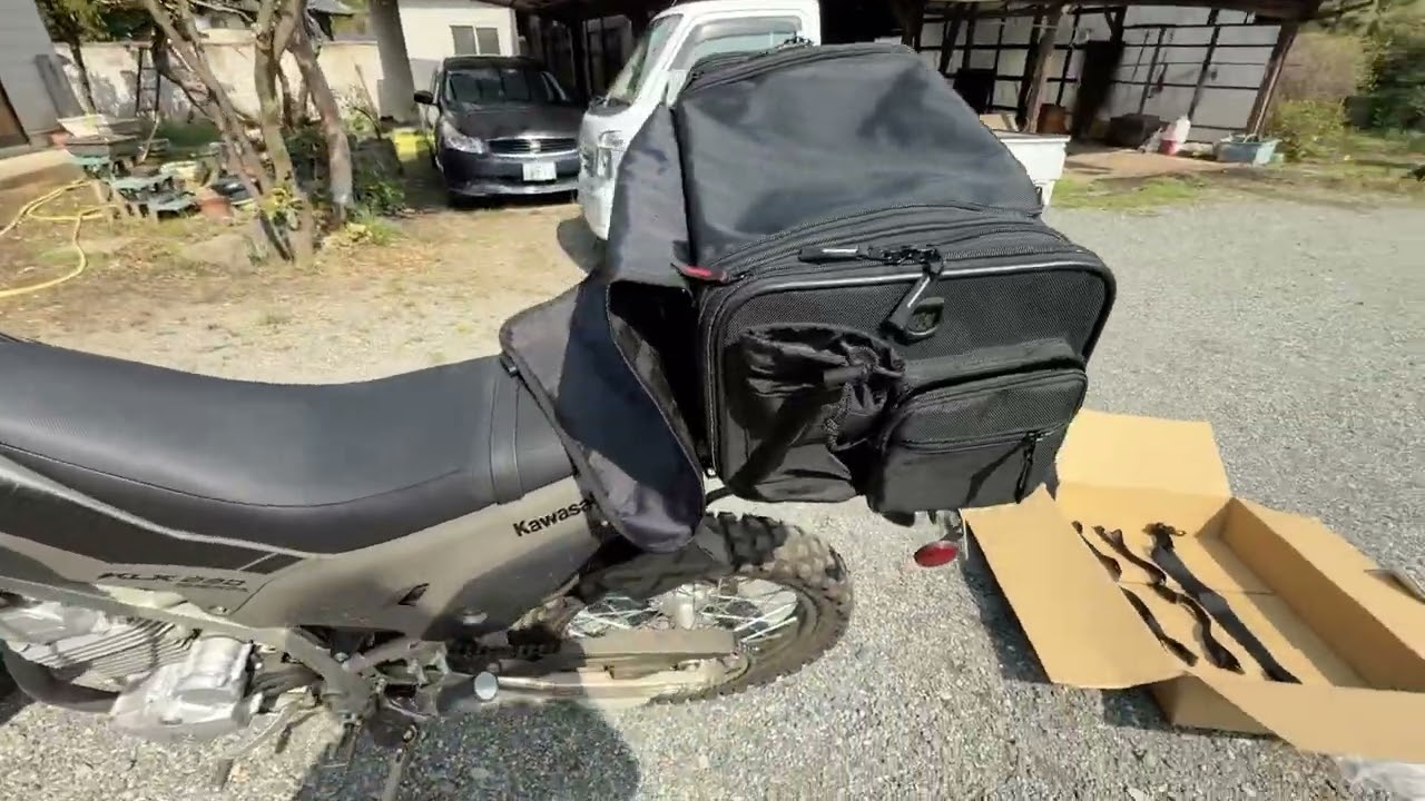 オフ車も荷物積みたい　ヘンリービギンズ　ツーリングシートバッグ